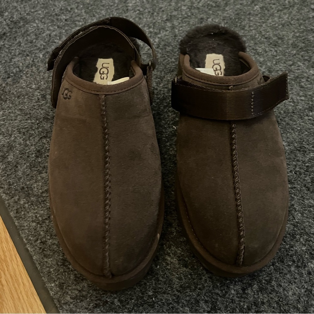 Ugg chocolate brown clogs